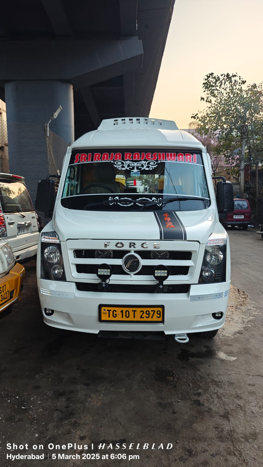 12+1 Force Traveller